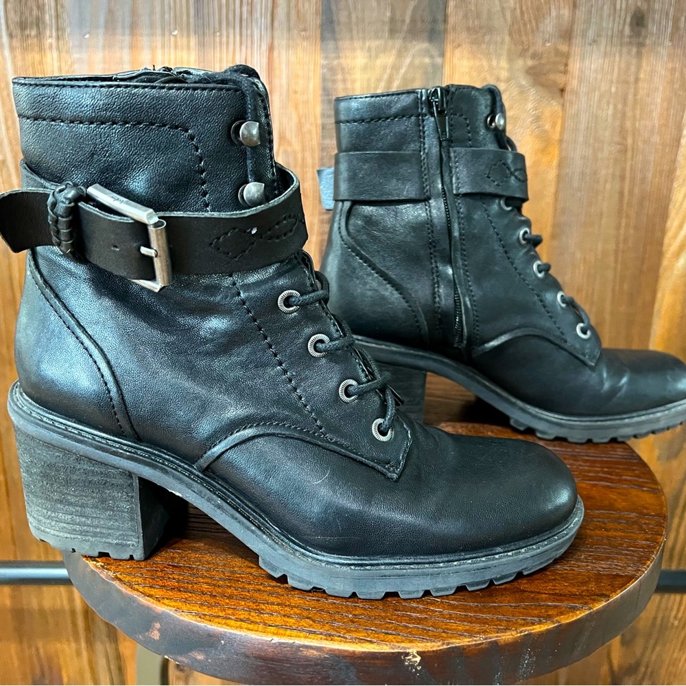 Black boots
